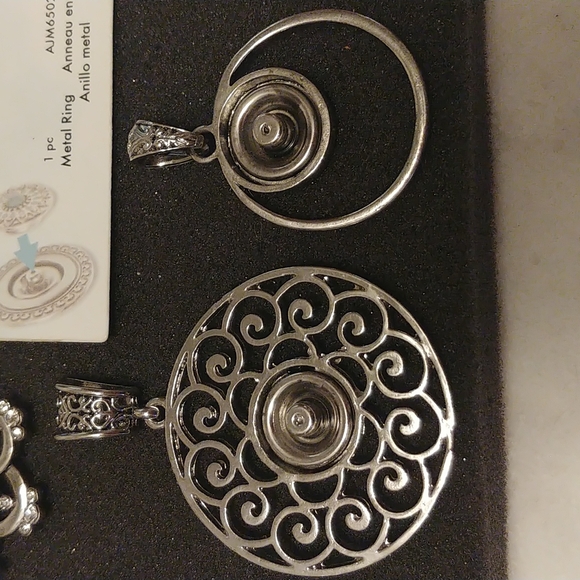 Jewelry Lot: Snap in Style* TEN pieces!! - Picture 8 of 8